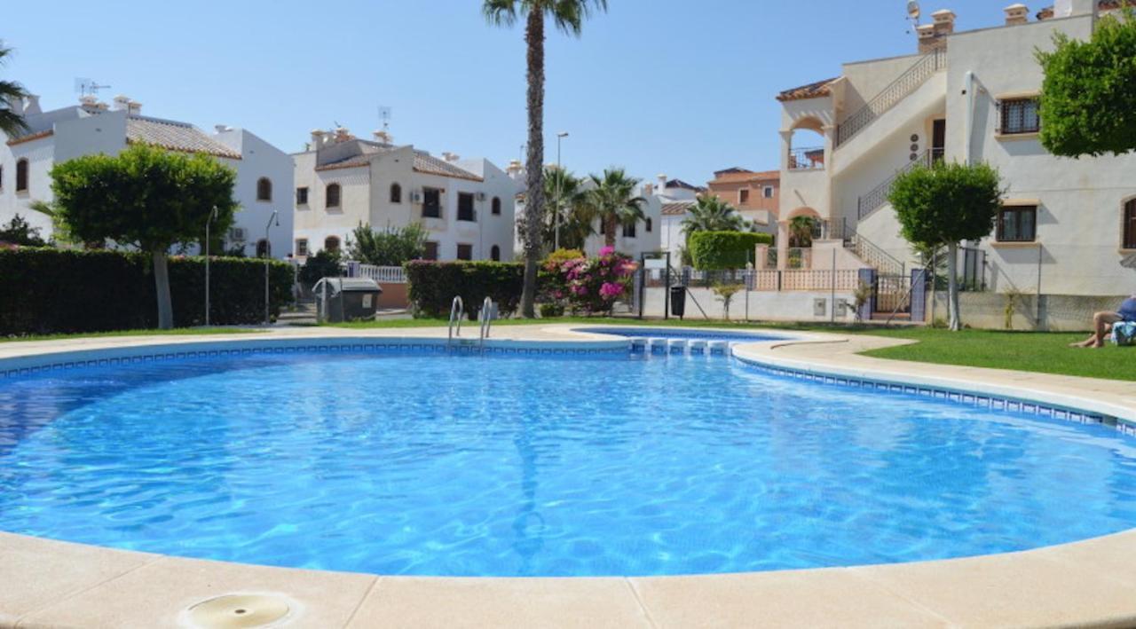 Villamartin, Lovely 2 Bed House, Short Walk To The Plaza. Orihuela Eksteriør bilde