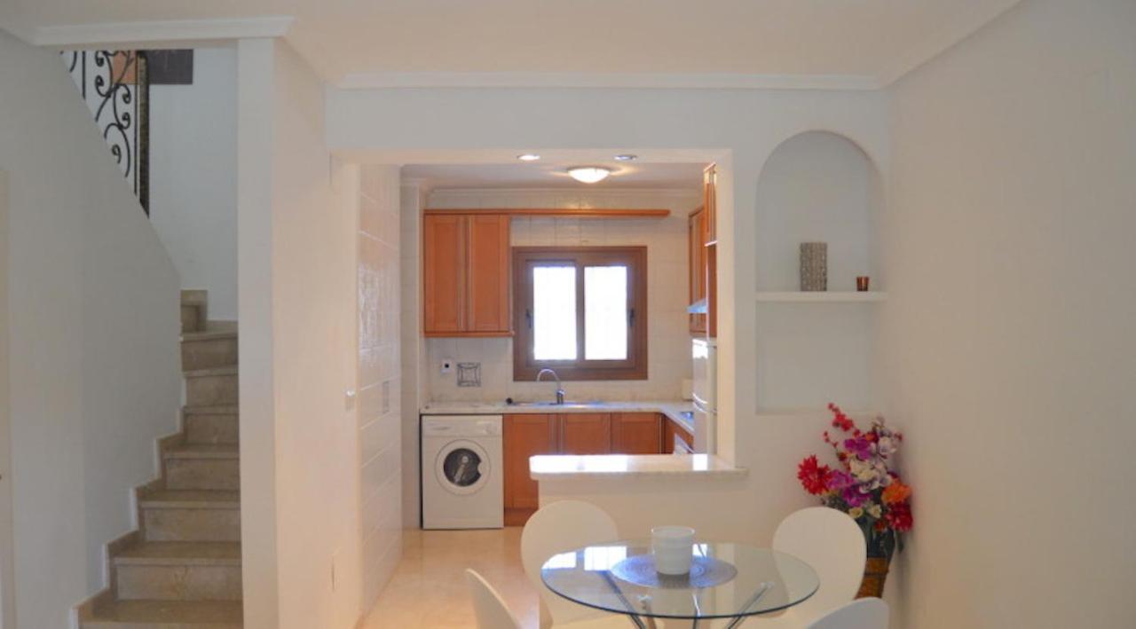 Villamartin, Lovely 2 Bed House, Short Walk To The Plaza. Orihuela Eksteriør bilde